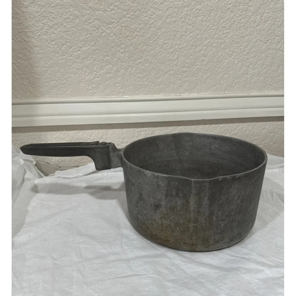 Vintage Magnalite GHC 4 1/2 Quart 4 Liter Double Spout Pot USA- No Lid